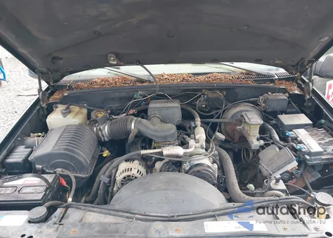 1998 Chevrolet Gmt-400 K1500 z USA, uszkodzony, nr VIN 1GCEK14R4WZ106910